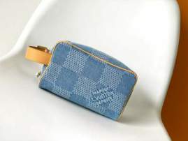 Picture of Louis Vuitton Mens Bags _SKUfw165079413fw